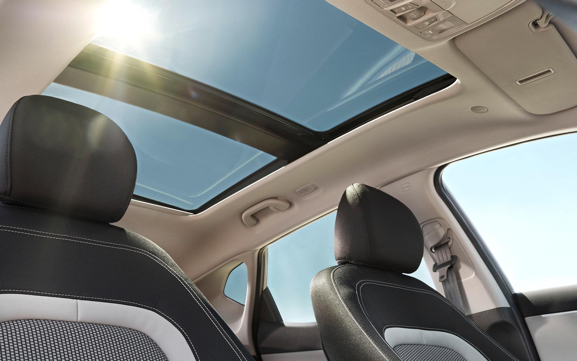/img/cars/1637051602-interior_kia_Ceed_SW_6.jpg